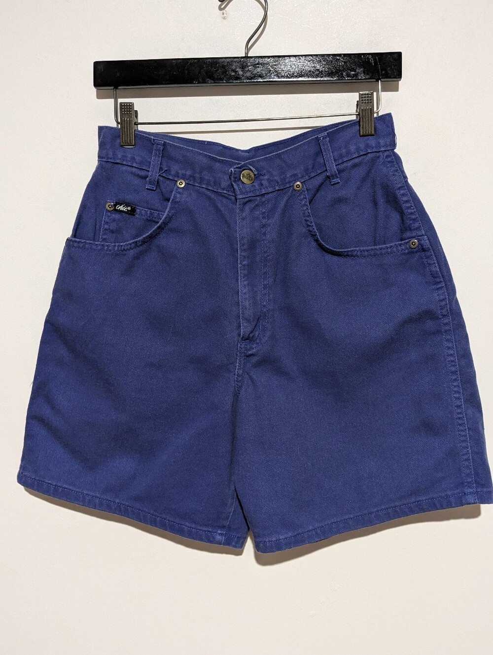 Vintage Indigo Blue Chic Denim Shorts Curvy Fit High Rise Waist 28in